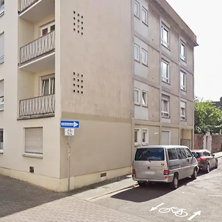 公寓 Cozee - Air-conditioned With Netflix 凯撒斯劳滕