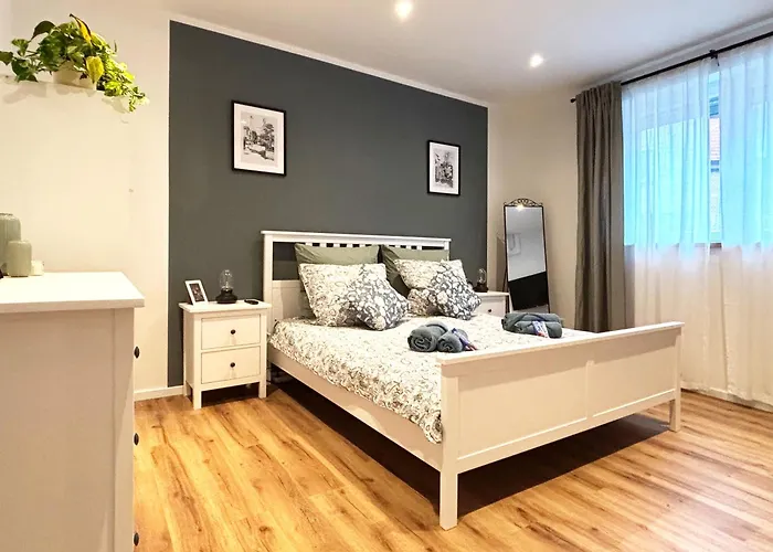 Cozee - Air-conditioned With Netflix 公寓 *