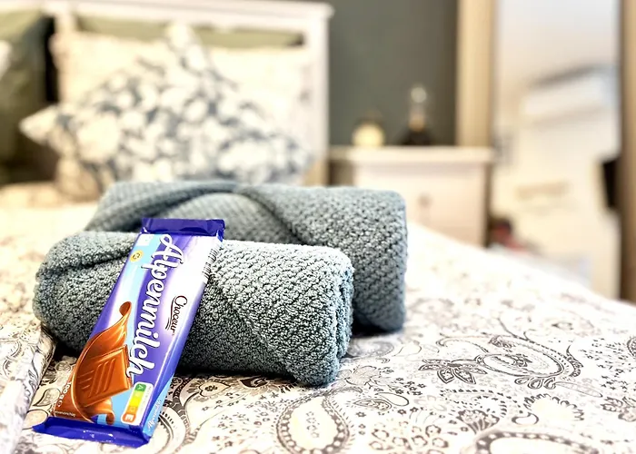 Cozee - Air-conditioned With Netflix 公寓