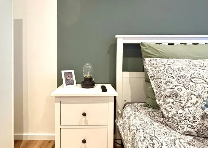 公寓 Cozee - Air-conditioned With Netflix *