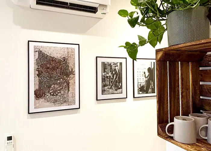 Cozee - Air-conditioned With Netflix * 凯撒斯劳滕